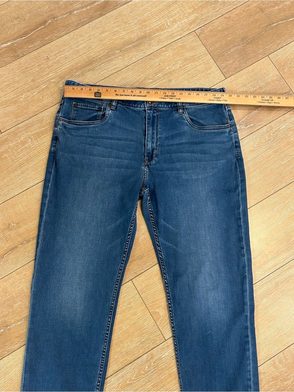 Tommy Bahama Relaxed Straight Leg jeans 38x31 Men’s Blue Stretch Denim